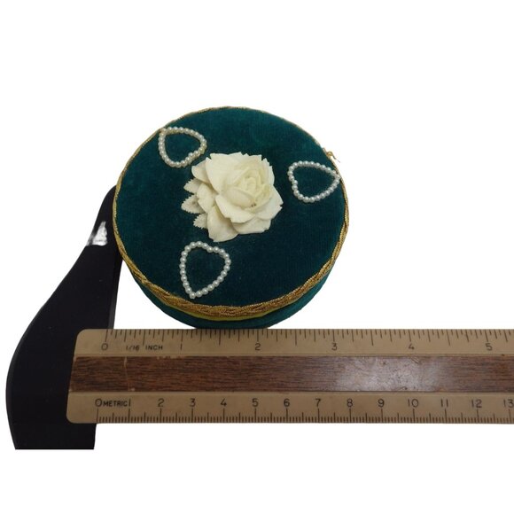 Green Velvet Trinket Box White Rose  Pearl Hearts Flower Handcrafted Valentine - Picture 4 of 6
